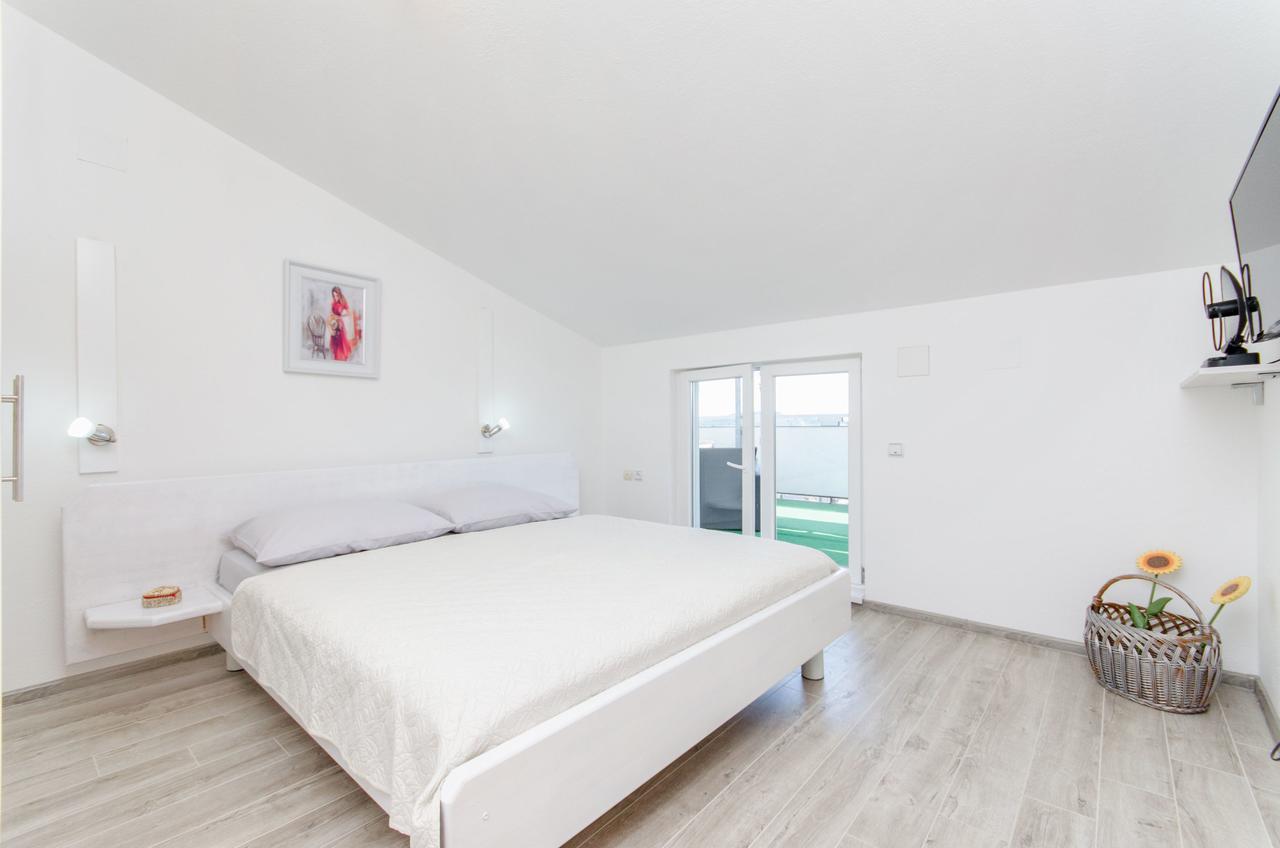 Apartment Ljubica 오크루그고른지 외부 사진